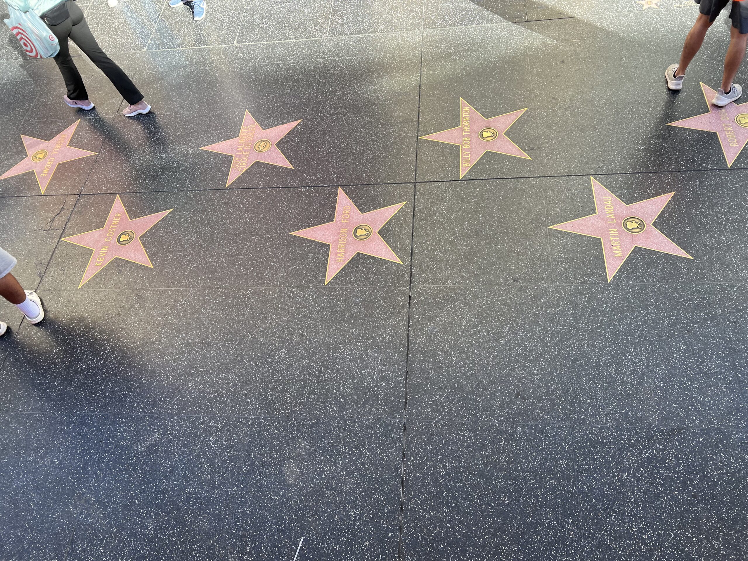 Miljötänk, sightseeingbuss och solsken