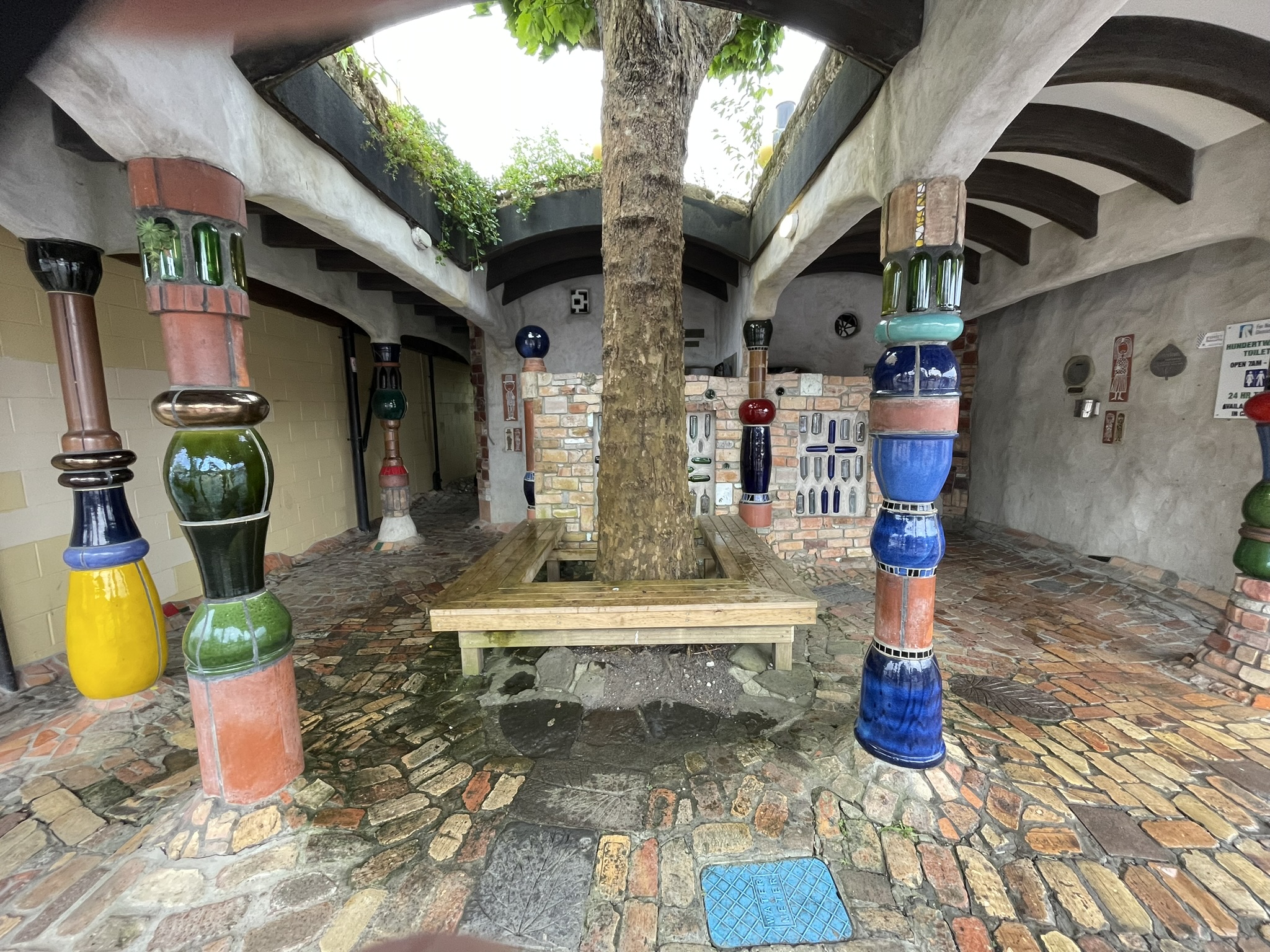 Nya Zeeland Kawakawa Hundertwasswer